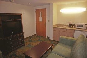 La Quinta Inn & Suites by Wyndham Boston Somerville