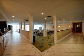 Ambassador Inn & Suites