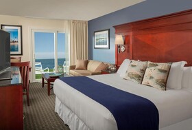 Ocean Mist Beach Hotel & Suites