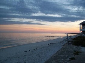 Ocean Mist Beach Hotel & Suites
