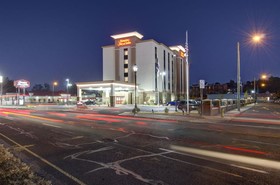 Hampton Inn & Suites Springfield/Downtown