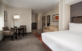 Holiday Inn Express Springfield Downtown