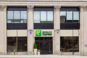 Holiday Inn Express Springfield Downtown
