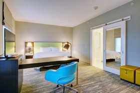Hampton Inn & Suites Boston Stoughton