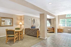 Days Inn by Wyndham Sturbridge