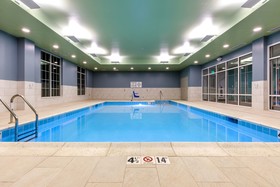 Holiday Inn Express & Suites Sturbridge