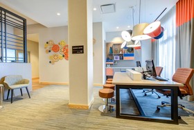 Hampton Inn and Suites Boston/Waltham