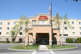 Hampton Inn & Suites