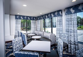 Hampton Inn