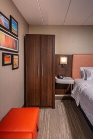 Hampton Inn