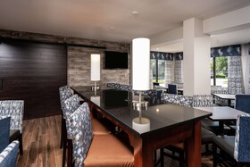 Hampton Inn