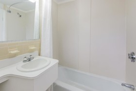 Relax Inn Cape Cod