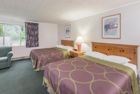 Super 8 by Wyndham W Yarmouth Hyannis/Cape Cod