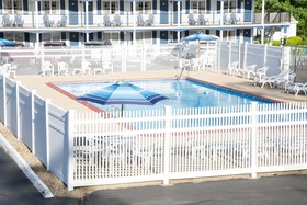 Tidewater Inn