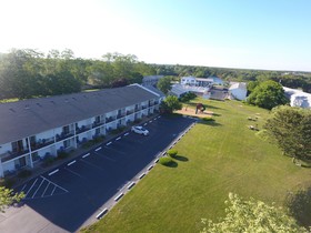 Tidewater Inn