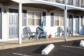 Tidewater Inn