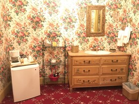 1896 House Inn & Country Lodgings