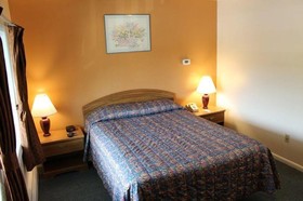 Cozy Corner Motel