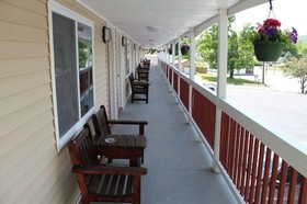 Cozy Corner Motel