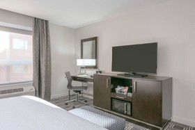 Hampton Inn & Suites Worcester