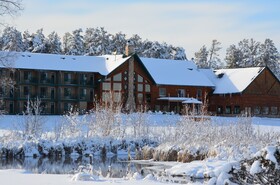 Crooked River Lodge