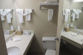 Days Inn by Wyndham Albion