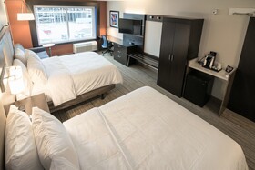 Holiday Inn Express & Suites Allen Park