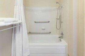 Red Roof Inn Auburn Hills