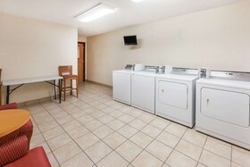 Red Roof Inn Auburn Hills