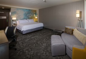 Courtyard Bay City
