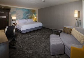Courtyard Bay City