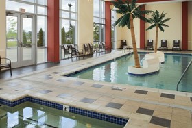 DoubleTree by Hilton Hotel Bay City - Riverfront