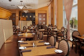 DoubleTree by Hilton Hotel Bay City - Riverfront