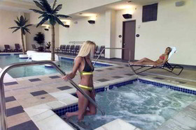 DoubleTree by Hilton Hotel Bay City - Riverfront