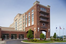 DoubleTree by Hilton Hotel Bay City - Riverfront