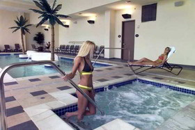 DoubleTree by Hilton Hotel Bay City - Riverfront