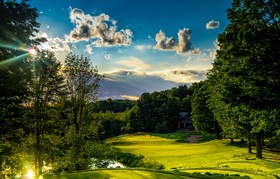 Lakeview Hotel & Conference Center, Summit Village