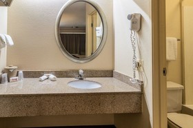 Red Roof Inn Detroit Metro Airport West