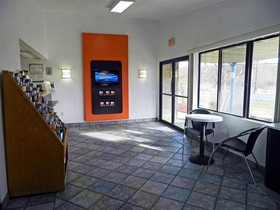 Country Inn & Suites by Radisson, Benton Harbor-St. Joseph, MI