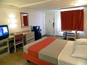 Country Inn & Suites by Radisson, Benton Harbor-St. Joseph, MI