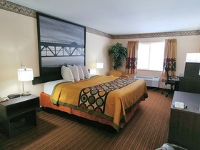 Super 8 by Wyndham Big Rapids