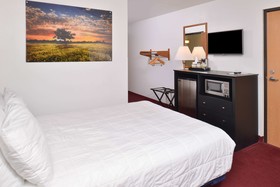 Americas Best Value Inn & Suites