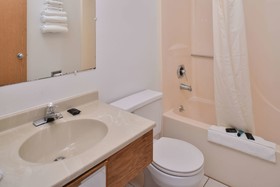 Americas Best Value Inn & Suites