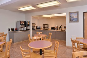 Americas Best Value Inn & Suites