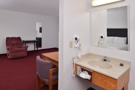 Americas Best Value Inn & Suites
