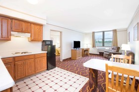 Super 8 by Wyndham Brooklyn