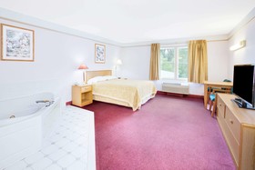 Super 8 by Wyndham Brooklyn
