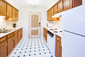 Super 8 by Wyndham Brooklyn