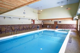 Days Inn by Wyndham Cadillac