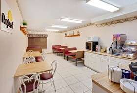 Days Inn by Wyndham Cadillac